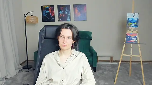 NenaBriand online show from 11/19/25, 12:38