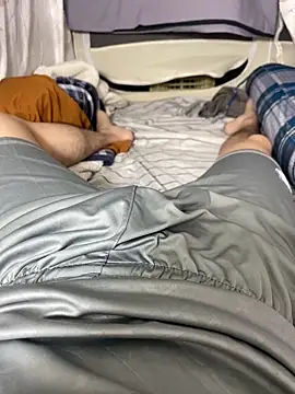 Snapshot of ngPhuhaoo2k10 chatting on 11/15/25, 04:11 ngPhuhaoo2k10 online show from 11/15/25, 04:11