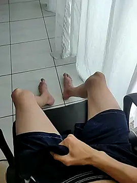 bnnzin online show from 11/30/25, 06:41