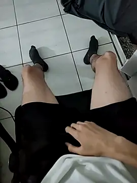 bnnzin online show from 11/17/25, 10:36