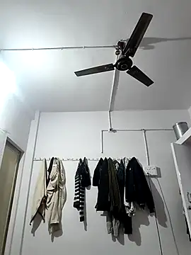 Snapshot of DesiAnita3693 chatting on 11/16/25, 09:41 DesiAnita3693 online show from 11/16/25, 09:41