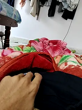 Snapshot of DesiAnita3693 chatting on 12/01/25, 10:05 DesiAnita3693 online show from 12/01/25, 10:05