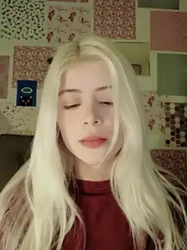 Snapshot of kalitsa_ chatting on 11/16/25, 02:00 kalitsa online show from 11/16/25, 02:00