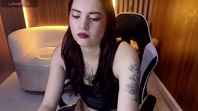 Peige Tx online show from 11/24/25, 01:00