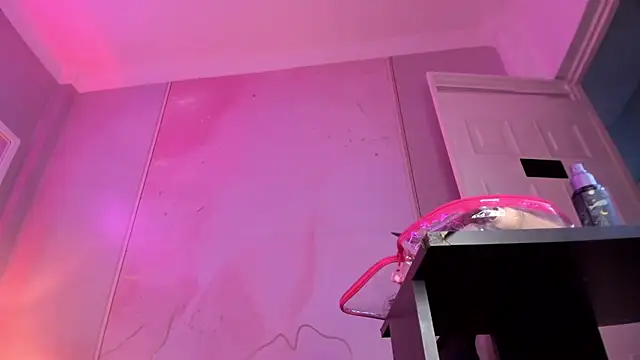 Kendall curves online show from 04/11/26, 03:25