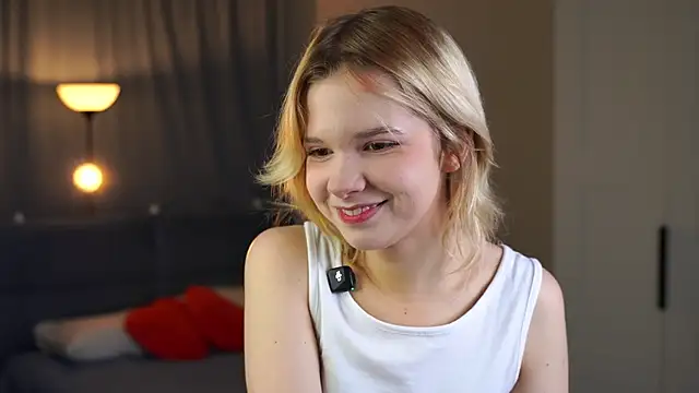 PhillisEsplin online show from 11/27/25, 07:47