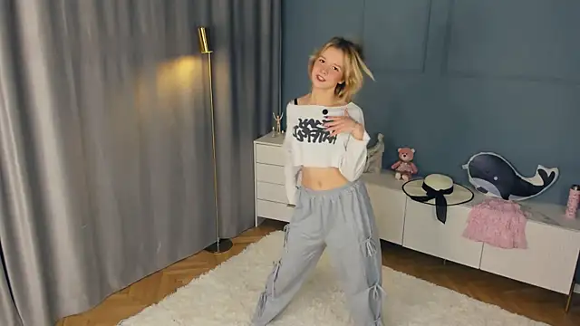 PhillisEsplin online show from 11/20/25, 08:09