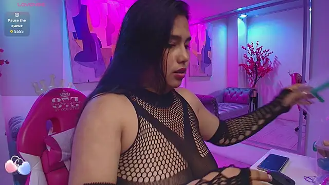 Snapshot of Gemma_bellini chatting on 11/17/25, 11:36 Gemma bellini online show from 11/17/25, 11:36