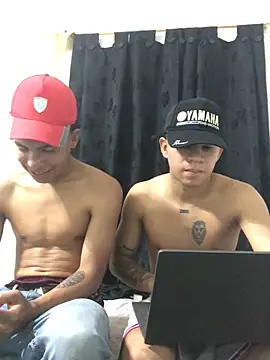 Snapshot of clousth chatting on 11/17/25, 11:53 clousth online show from 11/17/25, 11:53