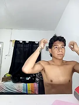 Snapshot of clousth chatting on 11/15/25, 07:18 clousth online show from 11/15/25, 07:18