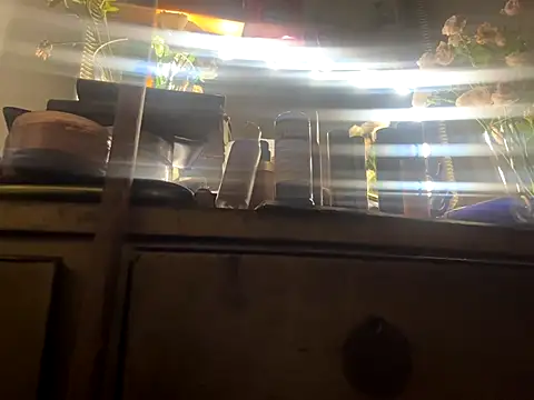 Motherbigbus online show from 12/16/25, 06:06