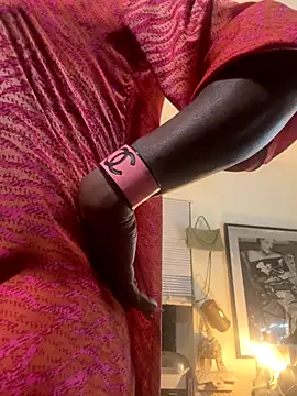 Motherbigbus online show from 12/19/25, 09:00