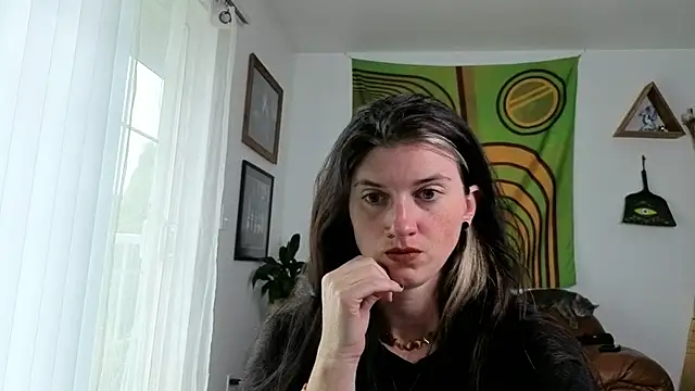 bruisedblossoms online show from 06/30/26, 04:29