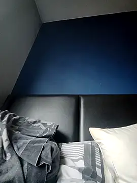 Snapshot of NaughtyClaudia_ chatting on 11/18/25, 12:30 NaughtyClaudia online show from 11/18/25, 12:30