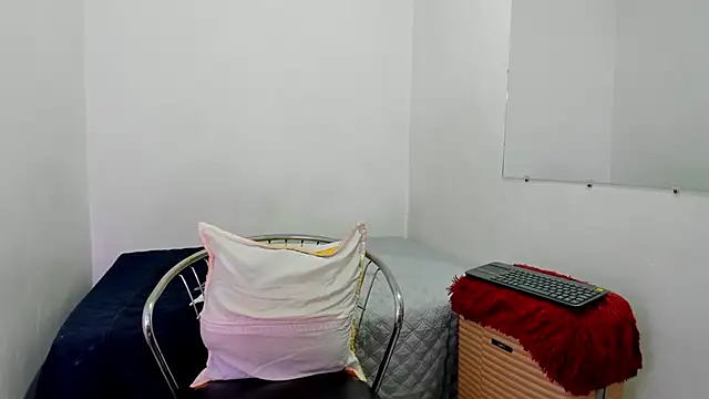 Lucastorrez01 online show from 06/14/26, 10:55