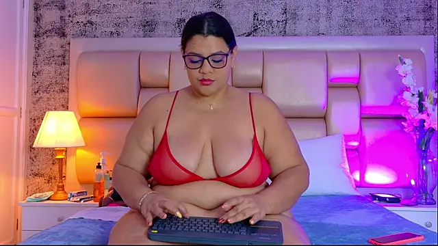 SelennaCooper online show from 04/15/26, 11:38