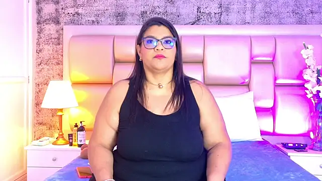 SelennaCooper online show from 03/28/26, 11:44