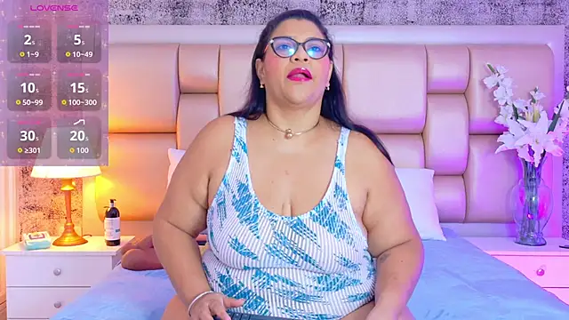 SelennaCooper online show from 02/17/26, 11:51