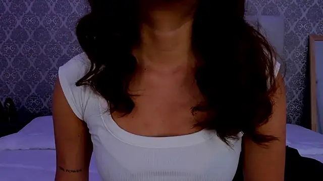 Venuss888 online show from 12/15/25, 01:28