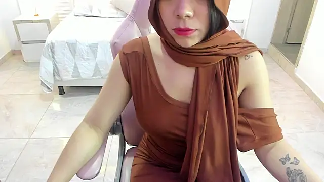 Tahira bakir online show from 11/18/25, 03:37