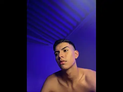 Twink Tayler online show from 11/30/25, 11:38