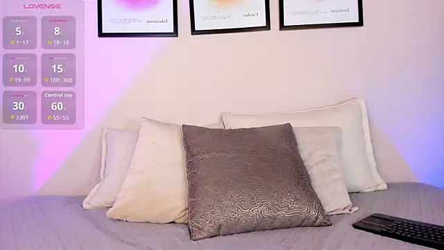 Sofi vega77 online show from 04/15/26, 11:49