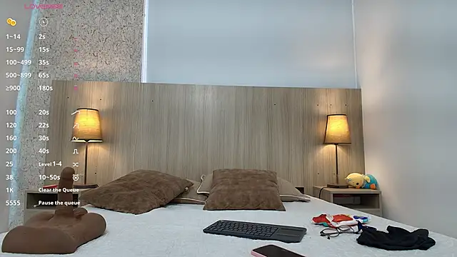 mature eva1 online show from 02/10/26, 11:20