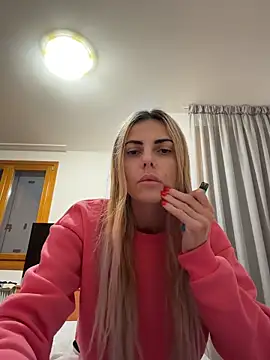 feliciafelon online show from 11/28/25, 09:04