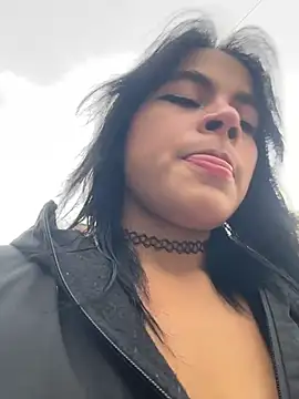 Snapshot of Sophie_wyld chatting on 11/16/25, 09:19 Sophie wyld online show from 11/16/25, 09:19