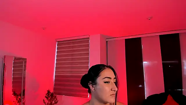 -Kennya online show from 12/14/25, 09:42