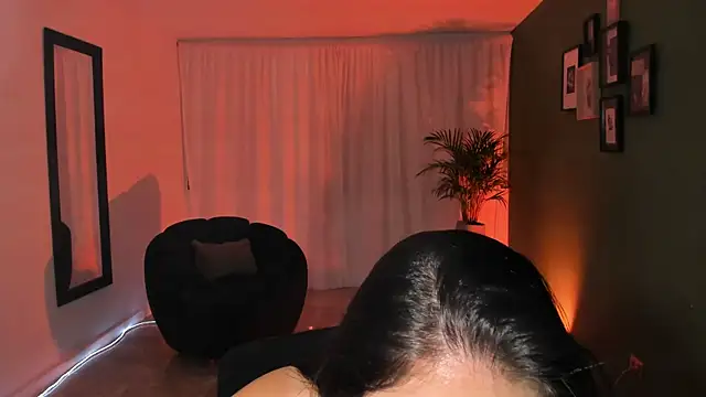Snapshot of -Kennya chatting on 07/18/26, 04:43 -Kennya online show from 07/18/26, 04:43