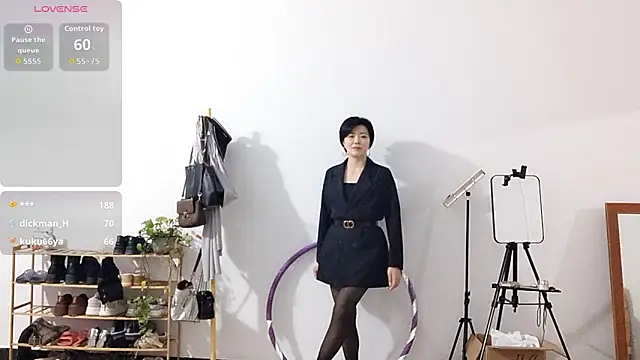 adele8731 online show from 11/26/25, 02:39