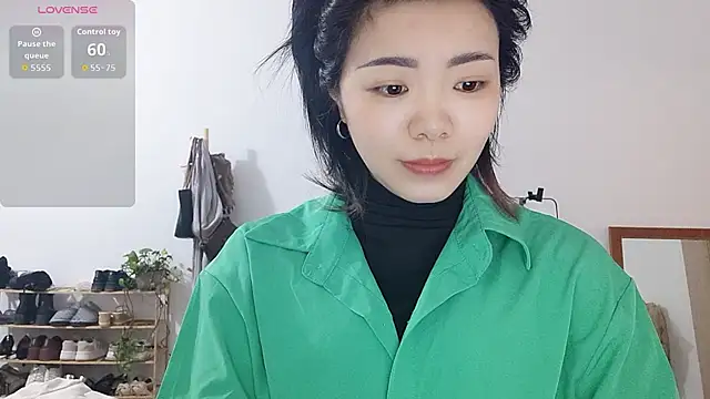 adele8731 online show from 12/04/25, 01:48