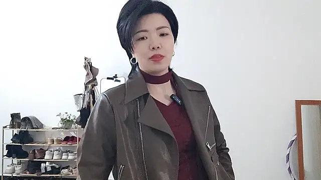 adele8731 online show from 01/14/26, 04:16