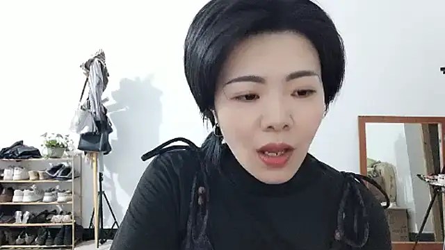 adele8731 online show from 12/17/25, 02:33