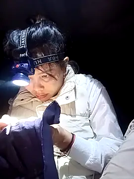 Snapshot of mon1-day chatting on 11/18/25, 01:54 mon1-day online show from 11/18/25, 01:54