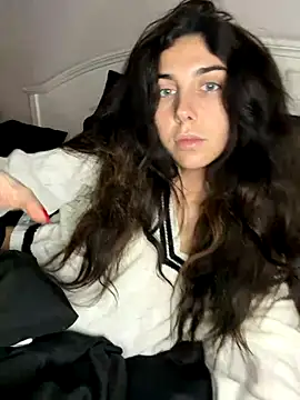 Snapshot of sometimesmiachristina chatting on 11/29/25, 06:35 sometimesmiachristina online show from 11/29/25, 06:35