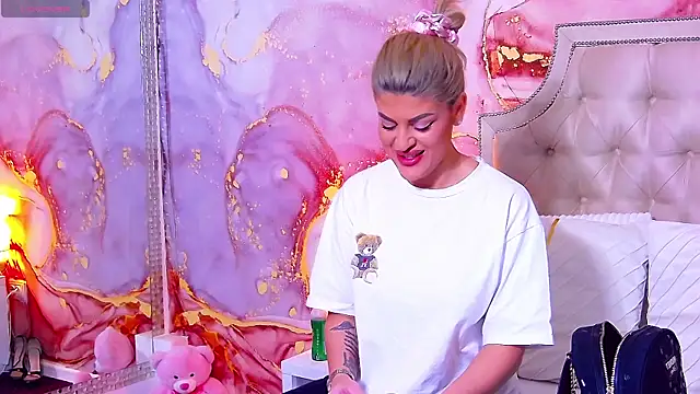 SalmaRroze online show from 11/27/25, 05:19