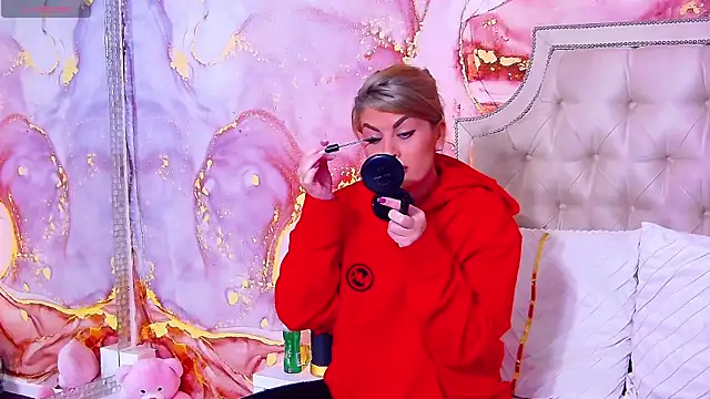 SalmaRroze online show from 11/28/25, 06:02