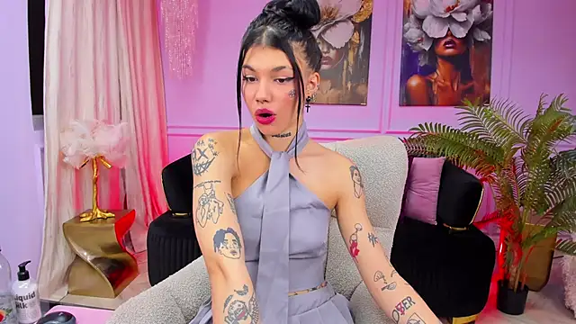 YasminWild online show from 12/22/25, 05:07