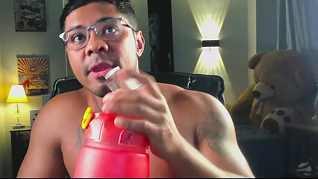 LEONHDZ online show from 12/23/25, 08:24