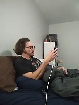 Snapshot of kasssiiken08 chatting on 11/17/25, 05:28 kasssiiken08 online show from 11/17/25, 05:28