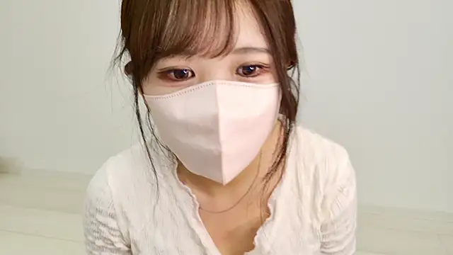 Snapshot of Nemu_chan_ chatting on 06/16/26, 02:06 Nemu chan online show from 06/16/26, 02:06