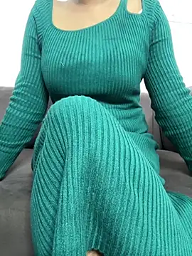 yourcutekajal online show from 11/16/25, 11:26