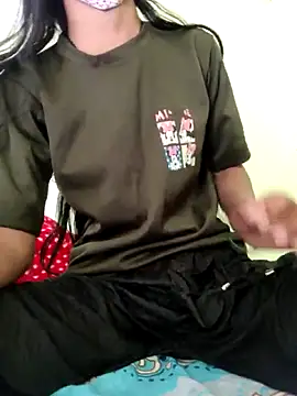 Snapshot of Menka_cut34 chatting on 12/16/25, 10:08 Menka cut34 online show from 12/16/25, 10:08