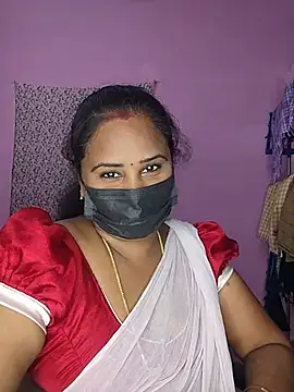 Snapshot of Tamil_devagi chatting on 07/04/26, 06:09 Tamil devagi online show from 07/04/26, 06:09