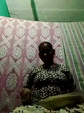 Snapshot of Xx_savita chatting on 02/20/26, 03:47 Xx savita online show from 02/20/26, 03:47