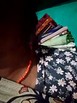 Snapshot of Xx_savita chatting on 02/13/26, 01:00 Xx savita online show from 02/13/26, 01:00