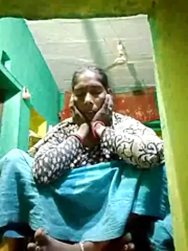 Snapshot of Xx_savita chatting on 02/14/26, 01:06 Xx savita online show from 02/14/26, 01:06