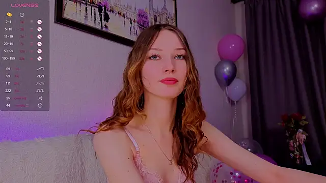 Alisavine online show from 04/22/26, 06:04